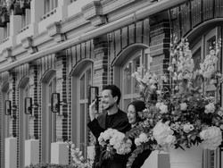 Momen Romantis Thom Haye Lamar Kekasih di Hotel Mewah: She Said Yes