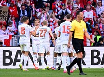 Turunkan Tim Terbaik, Bayern Munich Hajar Gladbach 2-0