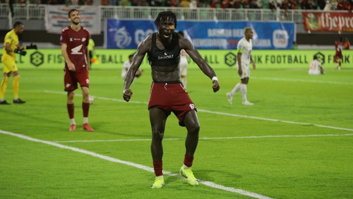 Balotelli mencetak gol penentu kemenangan PSM Makassar atas Malut United dalam laga Liga 1 2024/2025 di Stadion Gelora BJ Habibie.