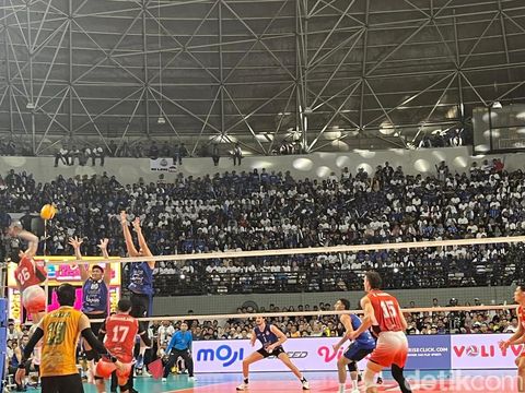 Final Proliga 2025 antara Jakarta LavAni Livin Transmedia vs Jakarta Bhayangkara Presisi di GOR Among Rogo, Jogja, Minggu (11/5/2025).