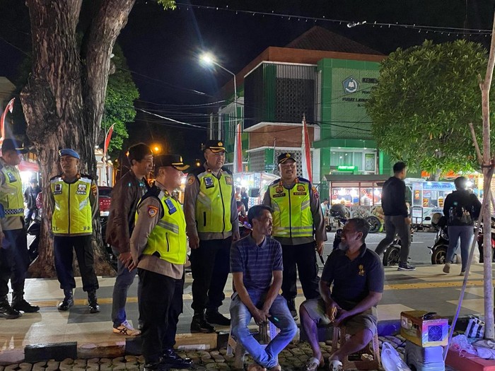 Giat personel gabungan Apel Siaga dan Patroli Gabungan Berskala Besar di Wonogiri, Sabtu (10/5/2025) malam.