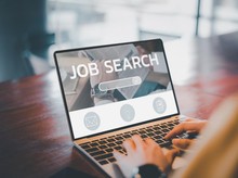 Cari Kerja Makin Sulit, 67% Perusahaan Tak Berniat Buka Loker Baru