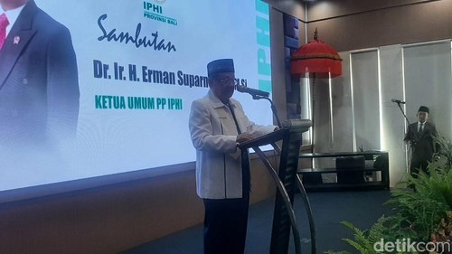 Ketua Umum IPHI Erman Soeparno saat memberi sambutan, Sabtu (10/5/2025).