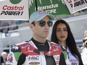 Johann Zarco Ditunggu Penalty