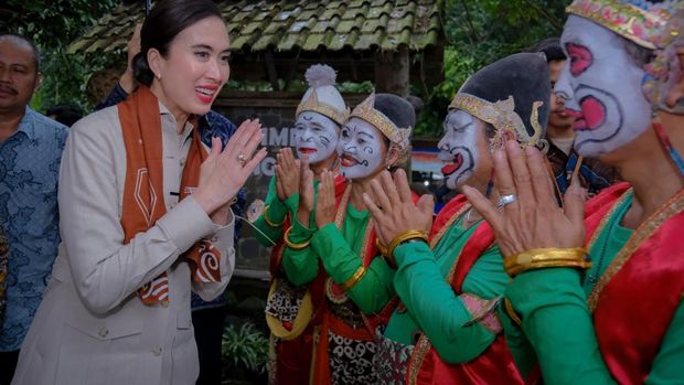 Menteri Pariwisata Widiyanti Putri Wardhana di Desa Pentingsari, Sleman, Yogyakarta
