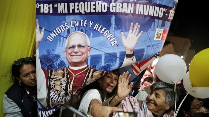 Bishop Edinson Edgardo Farfan Cordova leads a Mass at the Cathedral of Santa Maria de Chiclayo celebrating the appointment of Pope Leo XIV, who was Bishop of Chiclayo between 2015 and 2023, in Chiclayo, Peru, May 10, 2025. REUTERS/Sebastian Castaneda