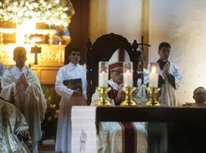 25 Lagu Misa Katolik Puji Syukur & Mada Bakti, Nyanyian Sukacita Natal