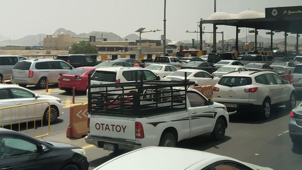 Penjagaan menuju kota Makkah, Arab Saudi