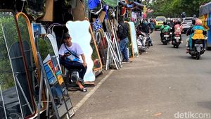 Jalan Ibrahim Adjie, Pusat Cermin Estetik di Kota Bandung