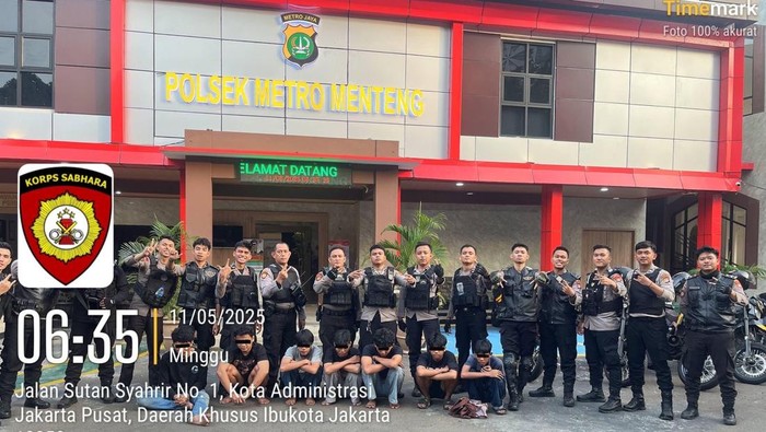 Polisi Tangkap 7 Pemuda Hendak Tawuran di Menteng Jakpus, 2 Sajam Disita