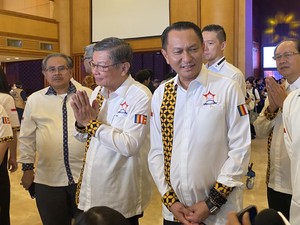 Rayakan Hari Waisak, Ketua Komisi XII DPR Ajak Umat Buddha Menanam Pohon