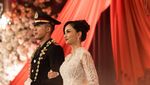 Valerie Tifanka-Iptu Mochammad Andhika Khidmat Jalani Prosesi Pedang Pora