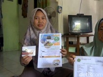 Nenek Penjual Jajanan di Lamongan Naik Haji setelah Menabung Selama 40 Tahun