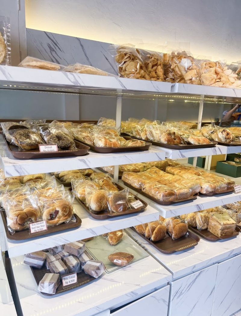 5 Bakery Legendaris di Jakarta Barat, Usianya Ada yang 47 Tahun!