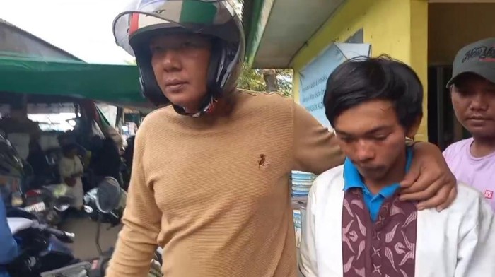 Agus diamankan Polsek Seberang Ulu I Palembang