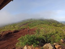 6 Rekomendasi Wisata Alam di Kalimantan Selatan, dari Bukit hingga Air Terjun