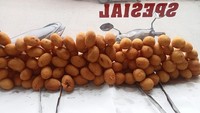 Combro Pak Rojie yang berlokasi di Jalan Damai No. 1, Depok juga bisa dikunjungi untuk membeli combro berukuran besar. Isian oncomnya gurih pedas dan padat. Harganya Rp 2.000-an per buah. Foto: Google Review/Instagram