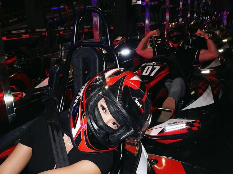 Verrell Bramasta Pamer Otot Saat Main Gokart Sama Fuji