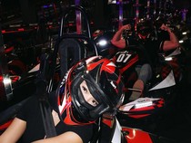 Verrell Bramasta Pamer Otot Saat Main Gokart Sama Fuji