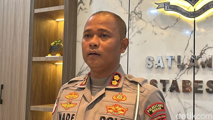 Kasat Lantas Polrestabes Medan AKBP I Made Parwita saat memberikan keterangan. (Finta Rahyuni/detikSumut)
