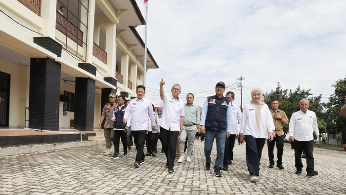 Mensos tinjau calon lokasi Sekolah Rakyat di Lampung