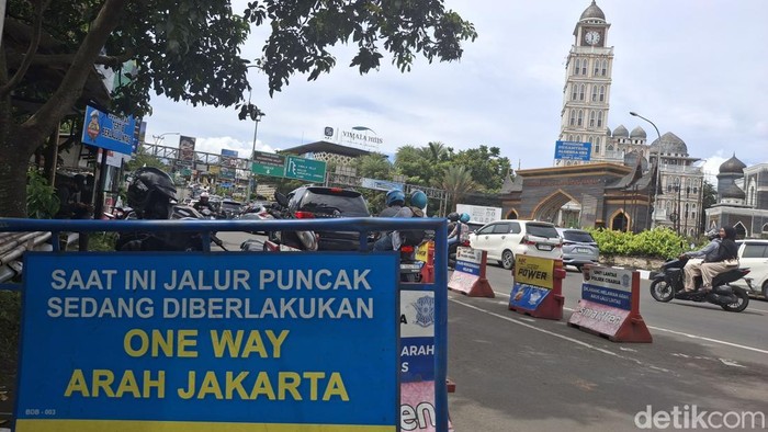 Arus Balik Wisatawan Puncak Bogor, Polisi Berlakukan One Way Arah Jakarta