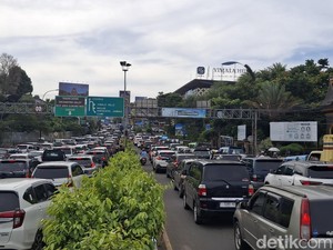 Arus Lalin Meningkat, One Way Arah Puncak Bogor Diberlakukan Pagi Ini