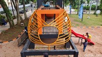 Bagi para pelancong yang mencari pengalaman berbeda di Depok, Open Space Depok bisa menjadi destinasi menarik. Selain olahraga, pengunjung dapat menikmati atmosfer hijau, udara segar, dan suasana urban yang bersih dan teratur—sebuah oase di tengah padatnya aktivitas kota.