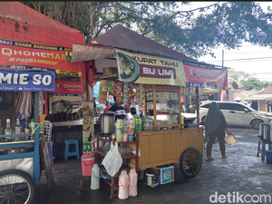 Waisak di Magelang Bawa Berkah, Pedagang hingga Toilet Umum Panen Rezeki