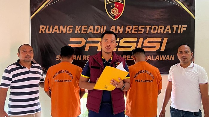 Polres Pelalawan menangkap tiga orang pelaku curanmor yang menyasar anak sekolah.