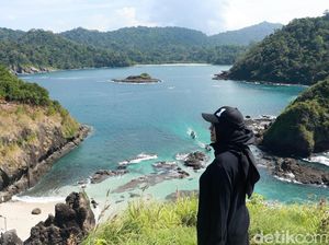 Paket Wisata Komplet di Banyuwangi Itu Bernama Pulau Mbedil