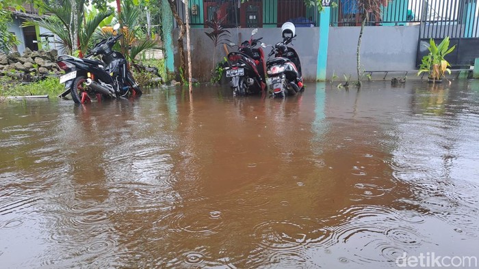 Samarinda tergenang akibat hujan lebat sejak Senin (12/5/2025) subuh.