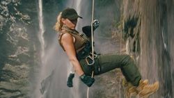 Gak Sabar Lihat Aksi Scarlett Johansson di Jurassic World Rebirth?