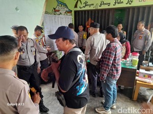 Keluarga Korban Kapal Tenggelam Pertanyakan Izin dan Kelaikan Kapal