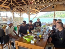 Rigen Bangga Tunjukkan Keindahan NTB ke Raffi Ahmad Cs