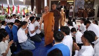Tiga peristiwa penting dalam ajaran Buddha tersebut yaitu kelahiran Sidharta Gautama, pencerahan, dan wafatnya Buddha Gautama.