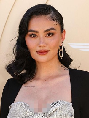 Dear Agnez Mo, Diharapkan Kehadirannya di Pengadilan