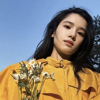 Zhang Jingyi eksis sebagai aktris dan global brand ambassador Burberry. Bintang serial Cina Run For Young itu resmi bergabung menjadi bagian dari rumah mode Inggris itu pada bulan Oktober 2024. Foto: Instagram