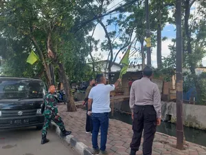 Hindari Saling Klaim Wilayah, Puluhan Bendera Ormas di Tangerang Dicopot