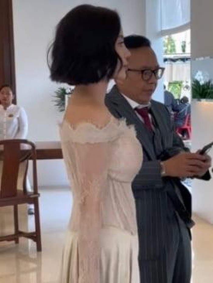 Ari Lasso dan Dearly Joshua