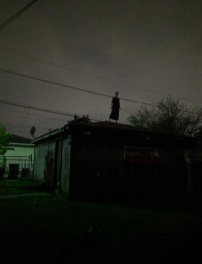 Ternyata tak hanya penampakan hantu yang tertangkap kamera yang menyeramkan. Sederet foto ini bisa bikin merinding, meskipun tidak ada hantunya.
