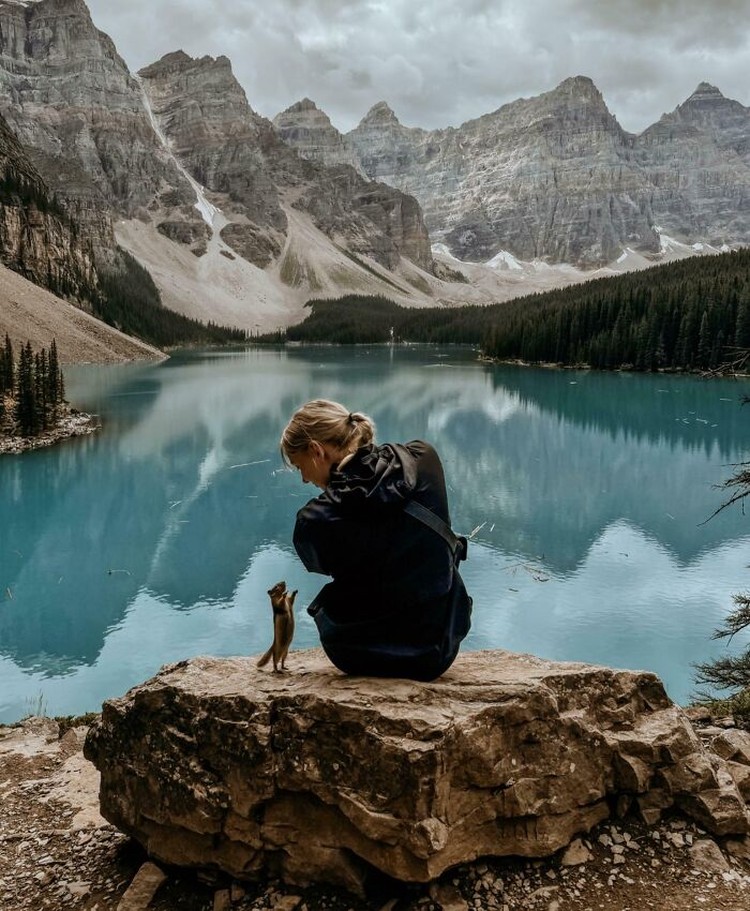Siapa sangka beberapa momen ini tak sengaja tertangkap kamera, tapi malah hasilnya luar bisa. Ini namanya berada di tempat yang tepat pada waktu yang tepat juga.