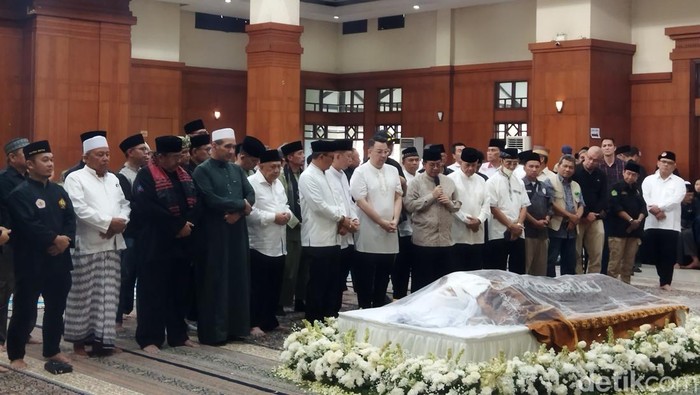 Eks Wagub Jakarta Eddie Nalapraya Meninggal, Pramono-Rano Melayat