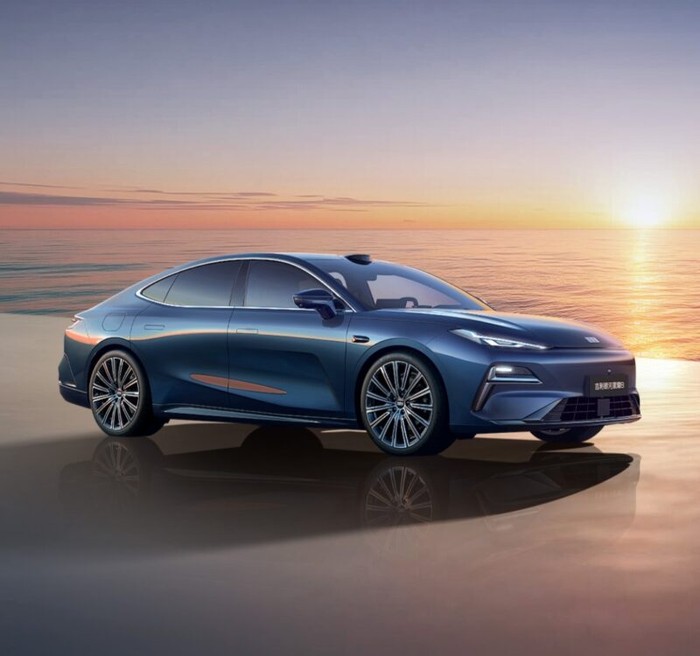 Geely Galaxy Starshine 8 PHEV.