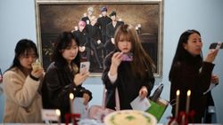 Grup K-Pop Virtual PLAVE yang Tengah Naik Daun Grup K-Pop Virtual PLAVE yang Tengah Naik Daun