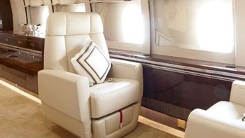 Donald Trump mengatakan pesawat ini akan berfungsi sebagai Pesawat Kepresidenan AS atau Air Force One sementara hingga Boeing menyelesaikan versi baru, yang molor dari jadwal. Foto: AMAC Aerospace