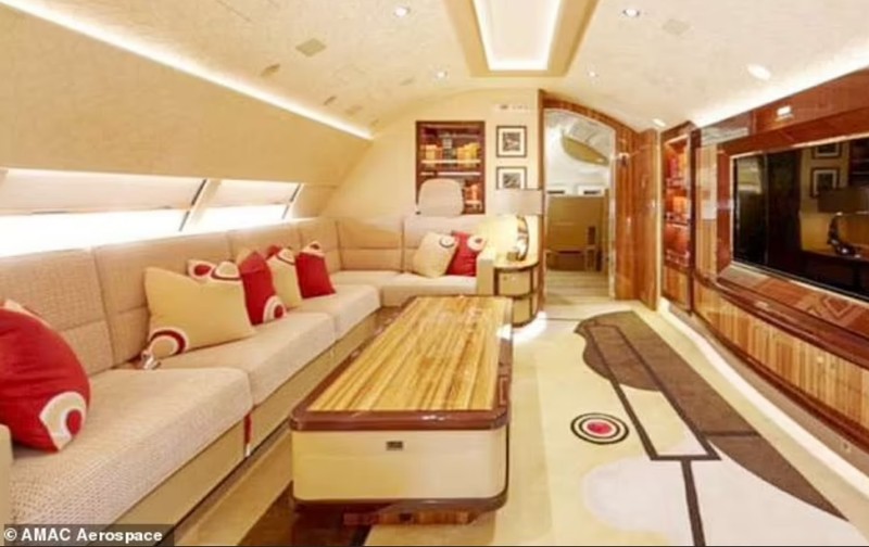 Hadiah jet Donald Trump dari Qatar