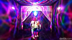 Menikmati Liburan di Museum Light Art Kota Tua Jakarta