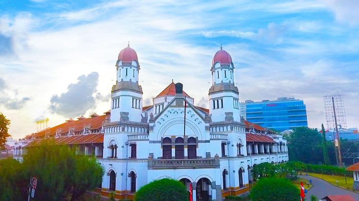 Menjelajahi Jejak Sejarah Perkeretaapian Indonesia di Museum Ambarawa dan Lawang Sewu
