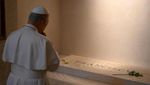 Momen Paus Leo XIV Berdoa di Makam Paus Fransiskus
